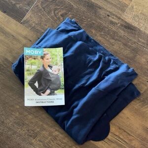 Moby Wrap in Navy Blue